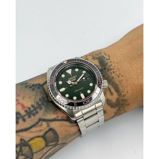 42mm • Original Seiko 5 Sport Mod SRPD Rose Gold Green SKX